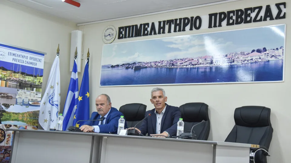 Συνάντηση εργασίας προέδρου ΓΣΕΒΕΕ με διοίκηση Επιμελητηρίου Πρέβεζας - Στο επίκεντρο η μικρή επιχειρηματικότητα