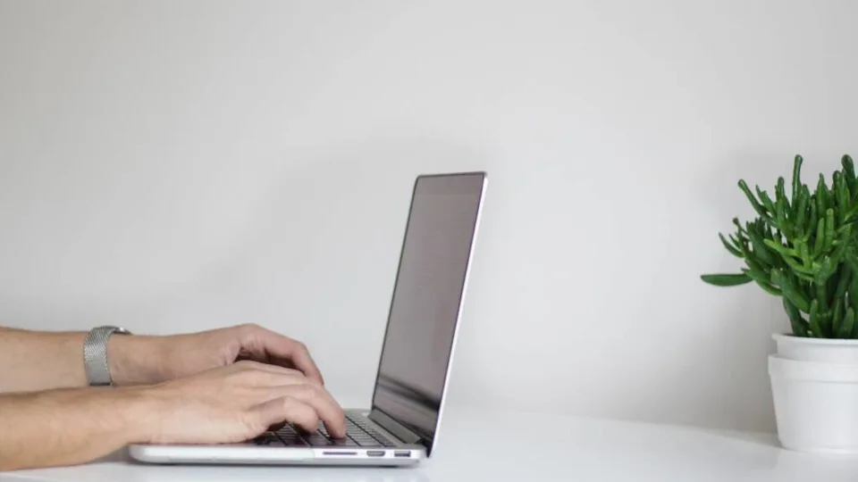 Λαμβάνουν ΑΦΜ ψηφιακά και χωρίς ταυτότητα ανήλικοι άνω των 12 ετών