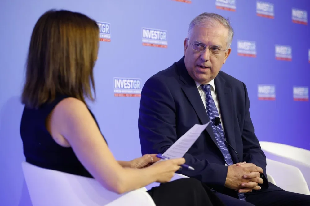 Εγκρίθηκαν στρατηγικές επενδύσεις 2,5 δισ. το 10μηνο - σχέδια για πιο εύκολη αδειοδότηση