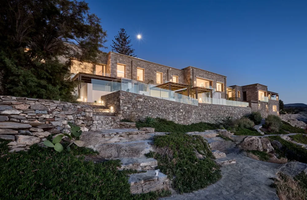 Ο Όμιλος WATT δίνει νέα ζωή στο ΞΕΝΙΑ Πάρου με βιώσιμες, υψηλού επιπέδου τουριστικές υποδομές