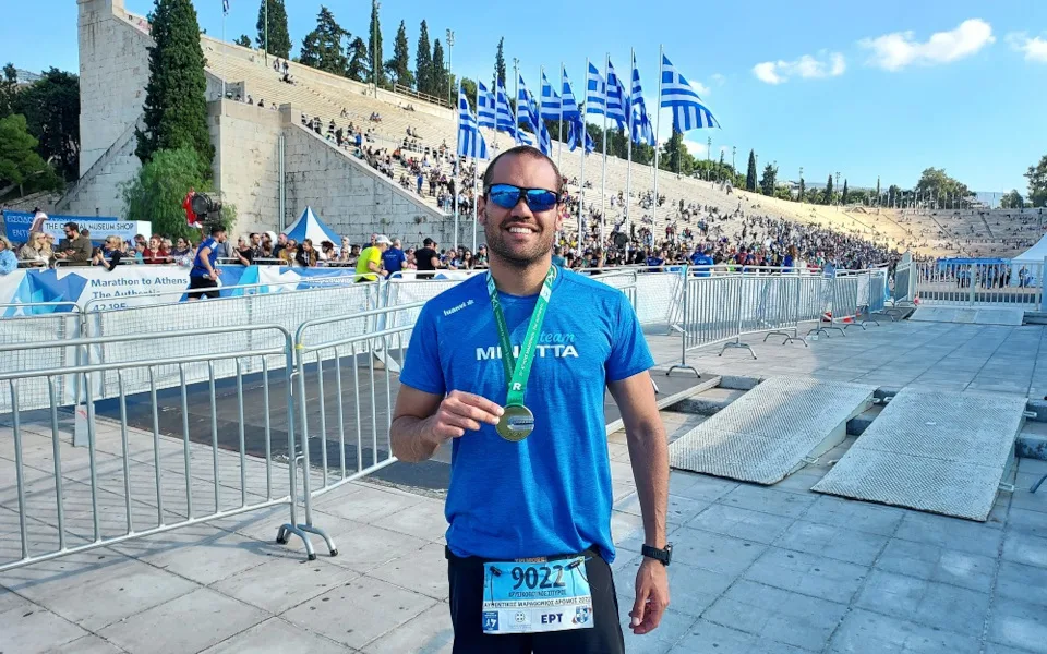 Η ΜΙΝΕΤΤΑ Ασφαλιστική στο πλευρό του κολυμβητή Σπύρου Χρυσικόπουλου, που κατέκτησε νέο ρεκόρ Guiness