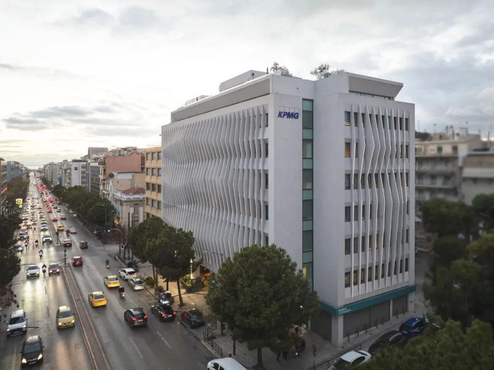 KPMG: Partner στην ομάδα Deal Advisory στην Ελλάδα με εξειδίκευση στις Υποδομές η Roxana (Todiroae) Νευραδάκη