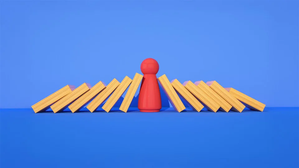 Η Δύναμη του «Ανάμεσα»: Γιατί το Middle Level Management είναι ο Σιωπηλός Ήρωας των Οργανισμών