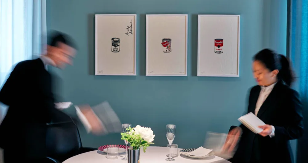 Τα πολυπόθητα εστιατορικά τραπέζια και η κράτησή τους ως «μετοχή»