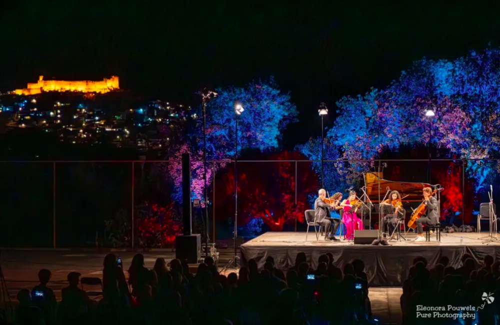 Το 11ο Διεθνές Φεστιβάλ Μουσικής φωτίζει τον Μόλυβο της Λέσβου