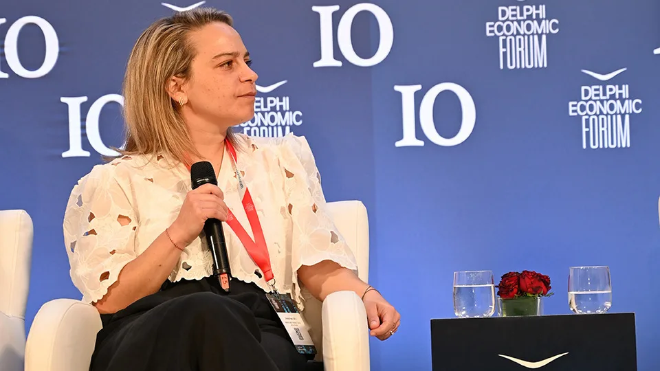 Χριστίνα Ψαρρά: «Για να προοδεύσεις στον χώρο της ανθρωπιστικής βοήθειας πρέπει να γνωρίζεις από management μέχρι γεωπολιτική»