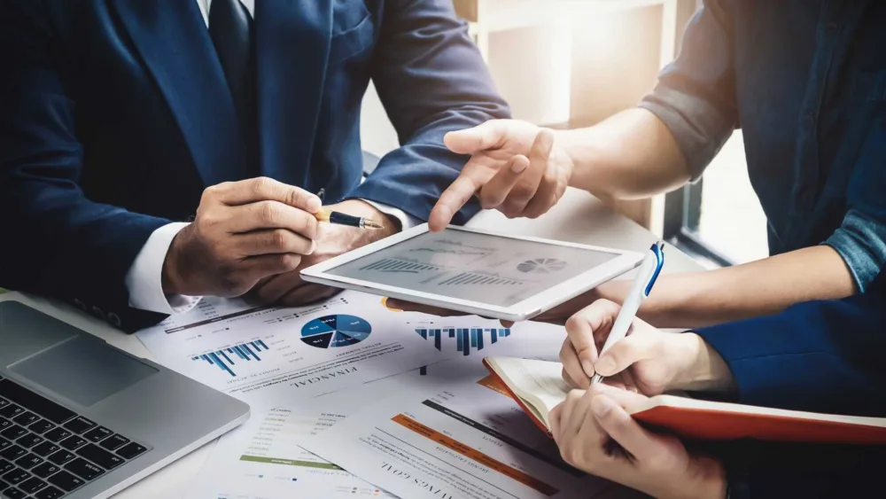 Οι δομικές προκλήσεις στις ελληνικές ΜμΕ, το οικονομικό κλίμα και η ποιοτική εργασία