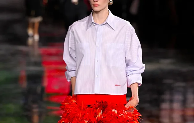 Η Chanel, τα πουκάμισα, ο Matthieu Blazy και η  γκαρνταρόμπα του Ναπολέοντα Α'