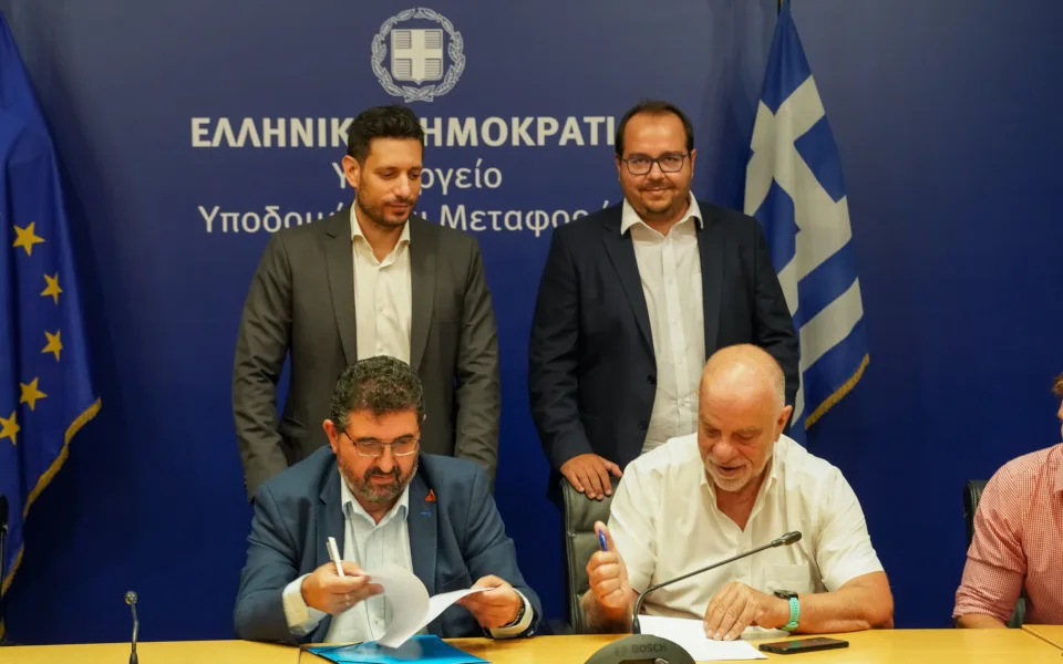 Οι ράγες του μετρό του μετρό Αθηνών αλλάζουν μετά από 25 χρόνια