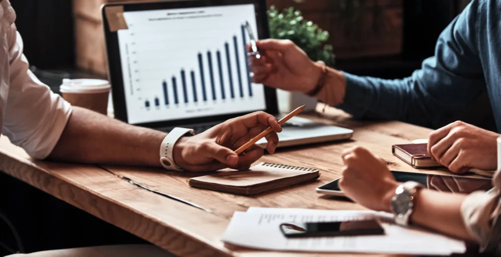 Νέος νόμος - οδηγός που «ξεδιαλύνει το το τοπίο» στη φορολόγηση των επιχειρήσεων