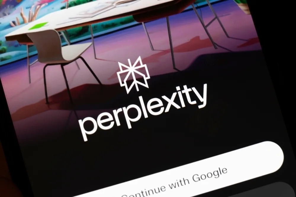 Perplexity AI: Η start-up που θέλει να εξαγοράζει το Google Chrome έναντι $34,5 δισ.