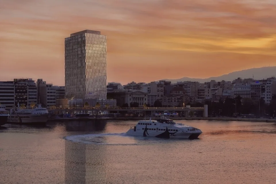 Εμπορικός Σύλλογος Πειραιά: Τα 12 σημεία που προτείνει για την επιβίωση του εμπορίου με αφορμή τη ΔΕΘ