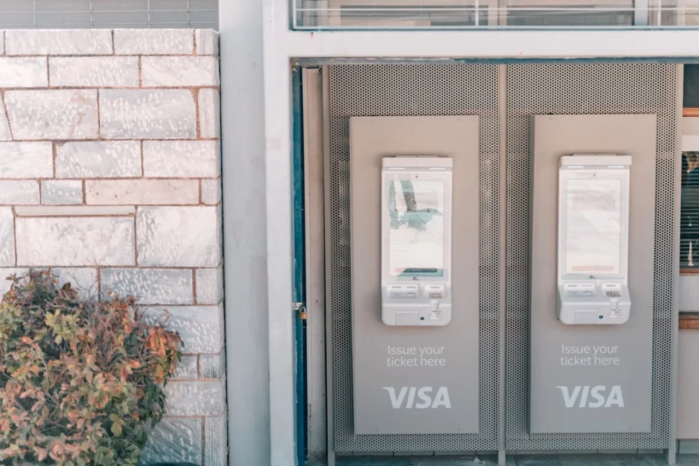 ΟΔΑΠ, Visa και Cardlink, a Worldline brand: Νέα μηχανήματα αυτόματης έκδοσης εισιτηρίων σε αρχαιολογικούς χώρους