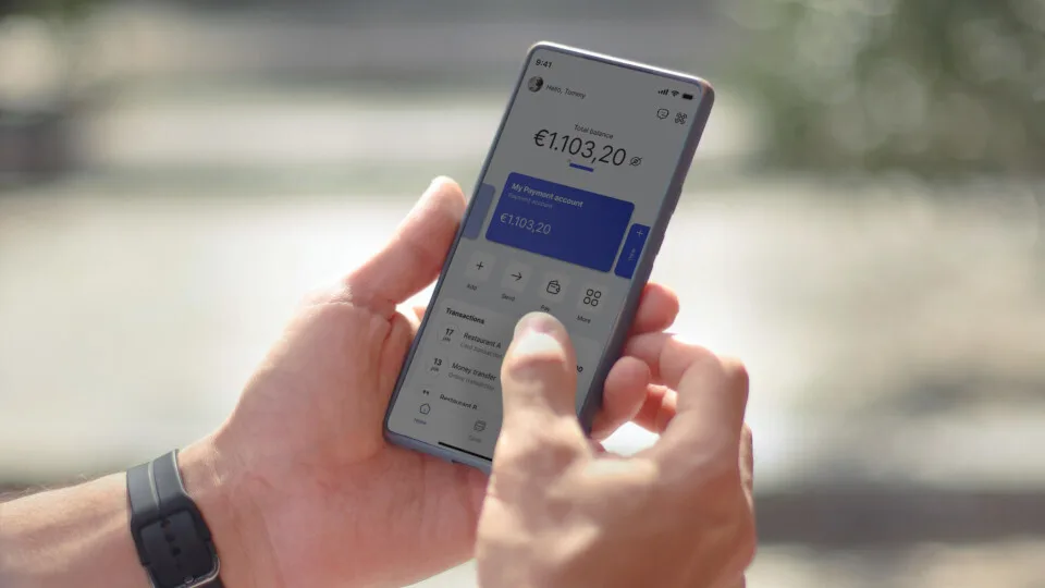 Από σήμερα διαθέσιμες στο κοινό οι υπηρεσίες της πρώτης ελληνικής neobank, Snappi