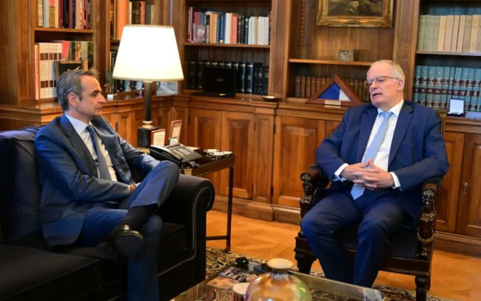 Μητσοτάκης: «Η Ελλάδα μειώνει φόρους και αυξάνει δαπάνες - Δίνουμε πολύ μεγαλύτερη έμφαση στις οικογένειες με παιδιά»