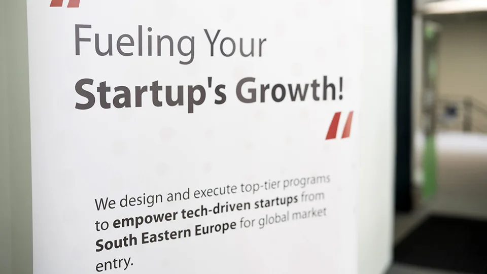 Qualco Intelligent Finance: Στηρίζει τη StartSmart SEE, επενδύοντας στο αύριο της τεχνολογικής επιχειρηματικότητας