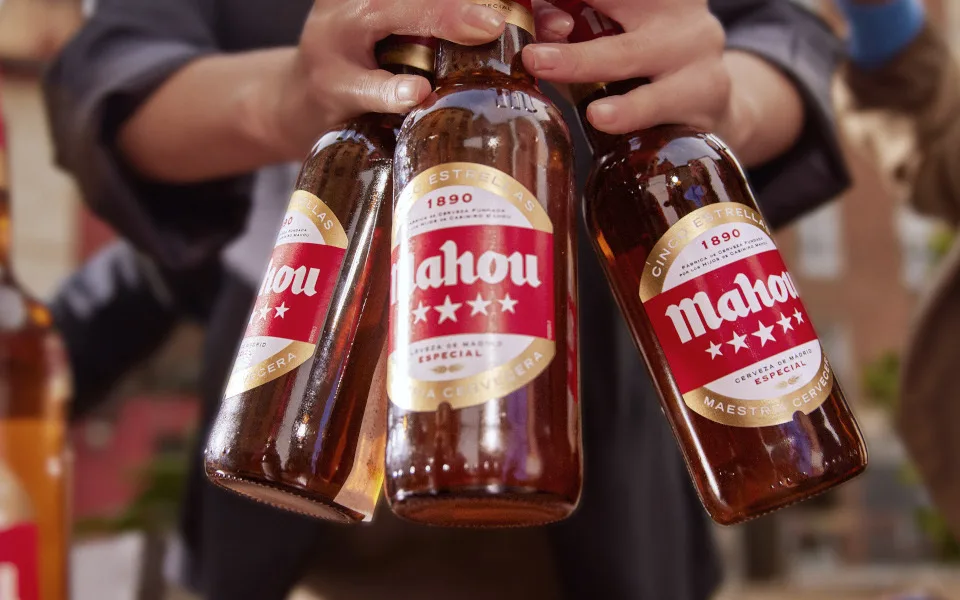 Η Ελληνική Ζυθοποιία Αταλάντης φέρνει στην Ελλάδα την μπύρα Mahou