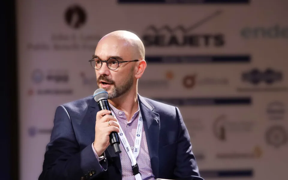 Pfizer στο Bio3 Forum 2025: Η αξιοποίηση των δεδομένων Υγείας με AI καταλύτης για την Καινοτομία στη Βιοτεχνολογία