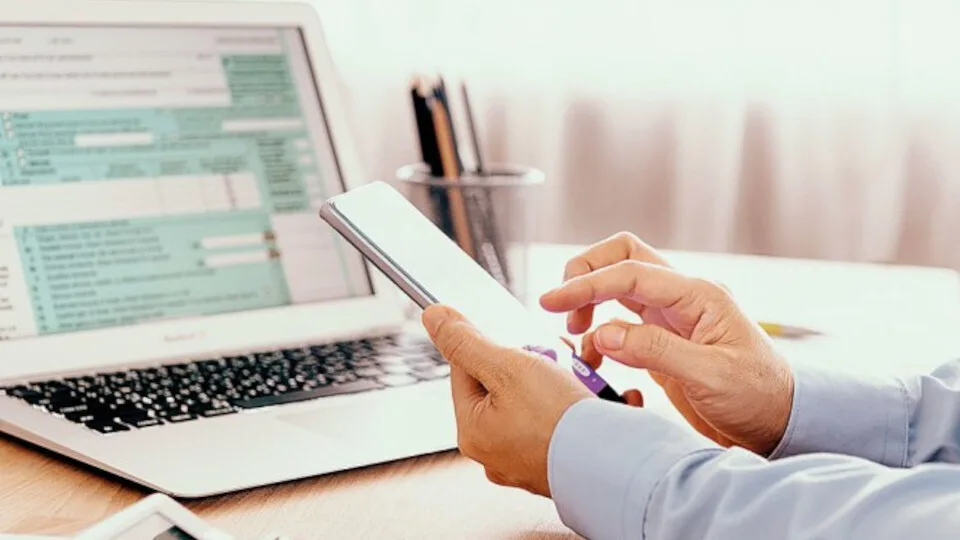 Φορολογία: Εισόδήμα, ΕΝΦΙΑ και ΦΠΑ οι «βαριές» υποχρεώσεις τον Οκτώβριο