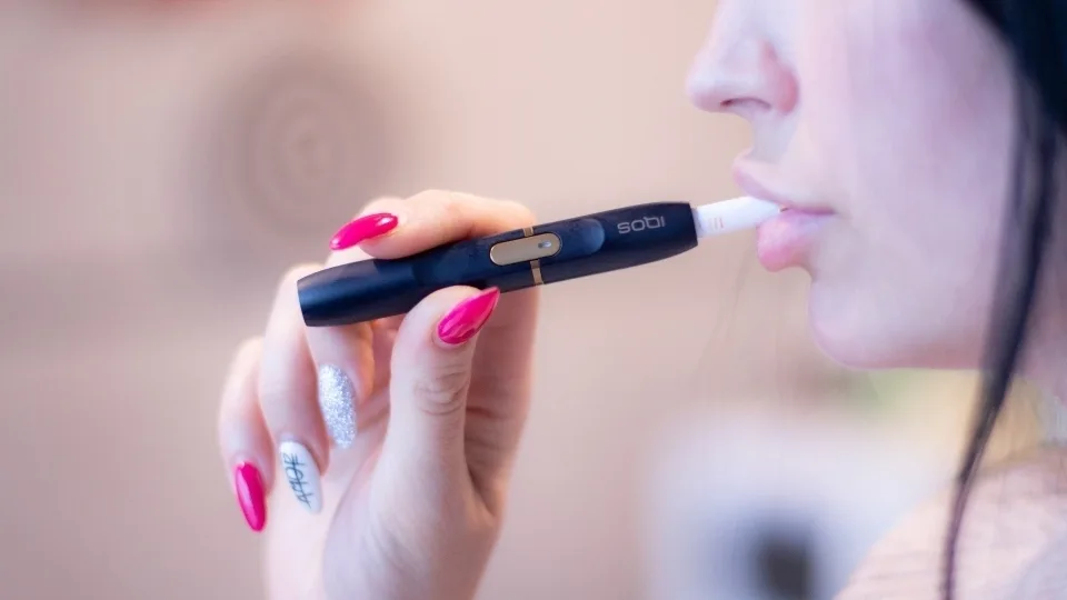 Ξεκινά η διάθεση των προϊόντων IQOS στα καταστήματα της Κωτσόβολος