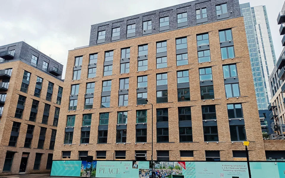 Η ALUMIL υλοποίησε τα έργα Taberner House & Woodberry Down στο Λονδίνο