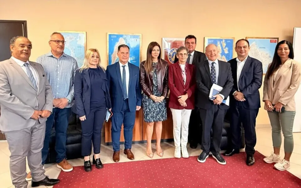 Η Σοφία Ζαχαράκη εγκαινίασε το νέο κτήριο του ΚΕΔΑΣΥ στην Κέρκυρα και συναντήθηκε με μαθητές, φοιτητές και καθηγητές όλων των βαθμίδων