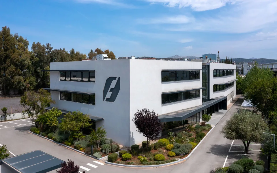 Η THEON υπογράφει νέα χρηματοδοτική σύμβαση ύψους 300 εκατ. ευρώ