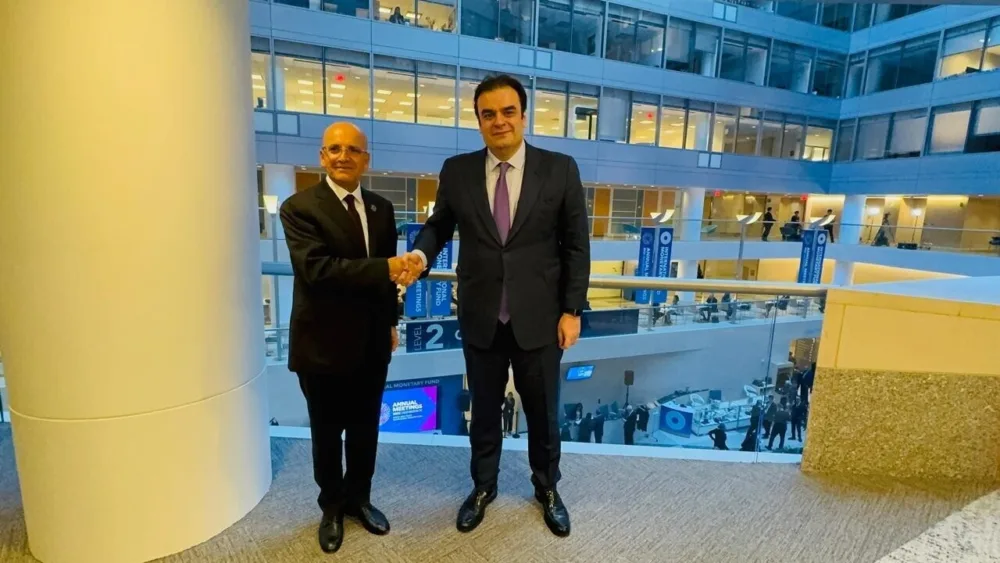 Συνάντηση Πιερρακάκη - Mehmet Şimşek στην Ουάσιγκτον για την ενίσχυση της ελληνοτουρκικής οικονομικής συνεργασίας