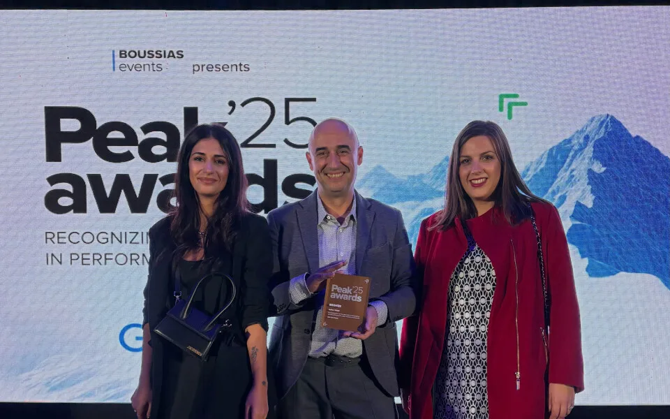 H Apifon απέσπασε Bronze διάκριση στα Peak Awards 2025