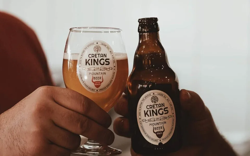 Η ΕΖΑ αποκτά την μπύρα CRETAN KINGS - Μια στρατηγική επένδυση