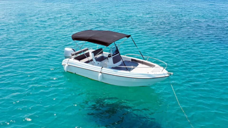 ΑΑΔΕ: Παρατείνεται έως τις 16/12 η υποβολή δηλώσεων φόρου πλοίων δεύτερης κατηγορίας