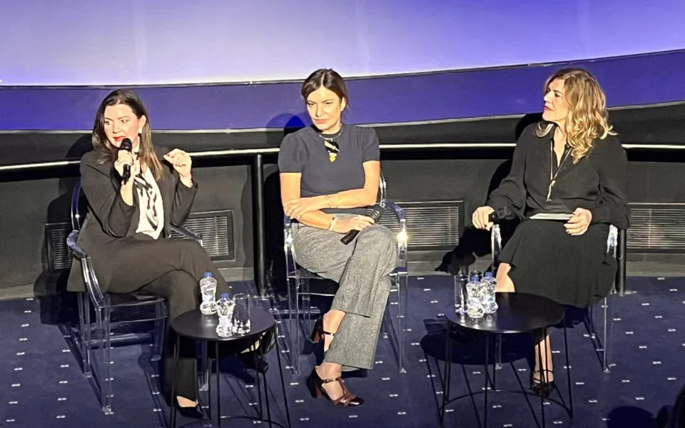 TP Greece: Η επιτυχία της ΤΝ στις επιχειρήσεις εξαρτάται και από το πώς συνεργάζονται οι ομάδες που τη χρησιμοποιούν