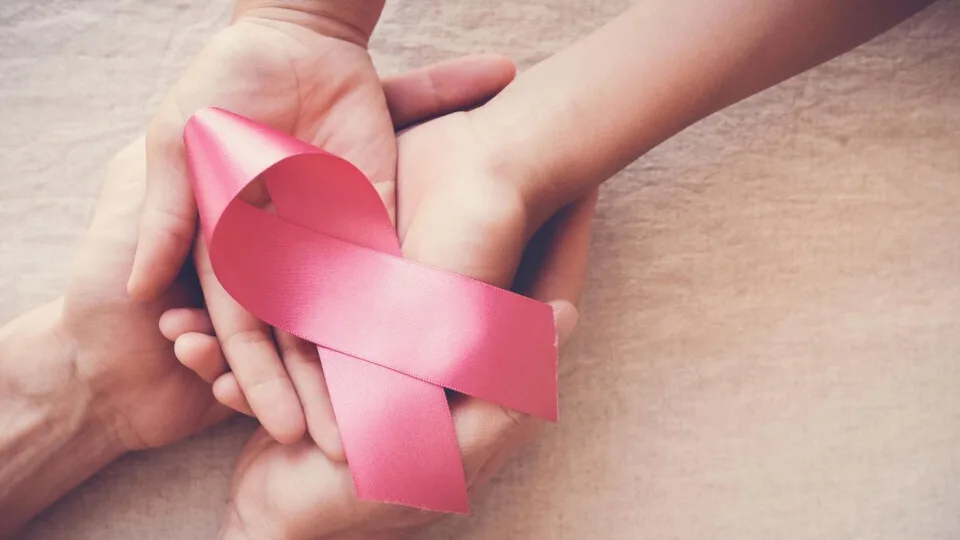 Η CAPA συμμετέχει στον Μήνα Πρόληψης του Καρκίνου του Μαστού