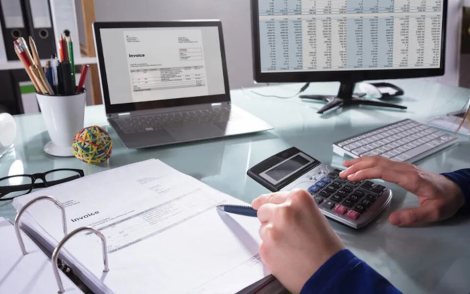 Η ΑΑΔΕ καταργεί την υποχρέωση υποβολής συμφωνητικών για επιχειρήσεις με Ψηφιακό Πελατολόγιο