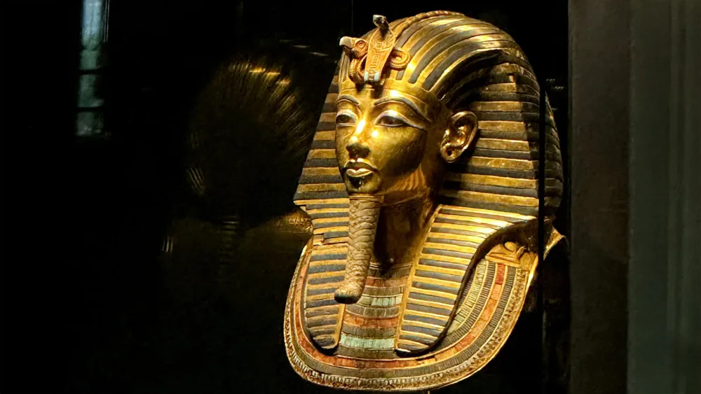 Από τους Φαραώ στους CEO: Η Ηγεσία μέσα από τους Αιώνες