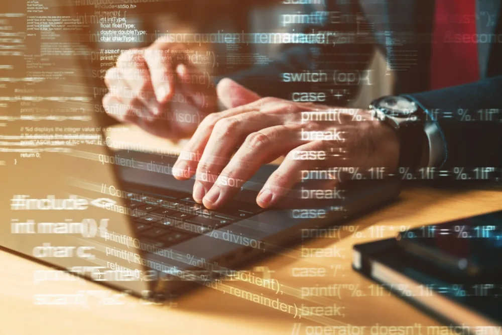 Η αυτοματοποίηση αλλάζει την εργασία: Η εικόνα στην Ελλάδα και οι κλάδοι που αλλάζουν