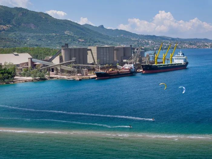 Ο Όμιλος ΤΙΤΑΝ συνεργάζεται στρατηγικά με τη thyssenkrupp Polysius