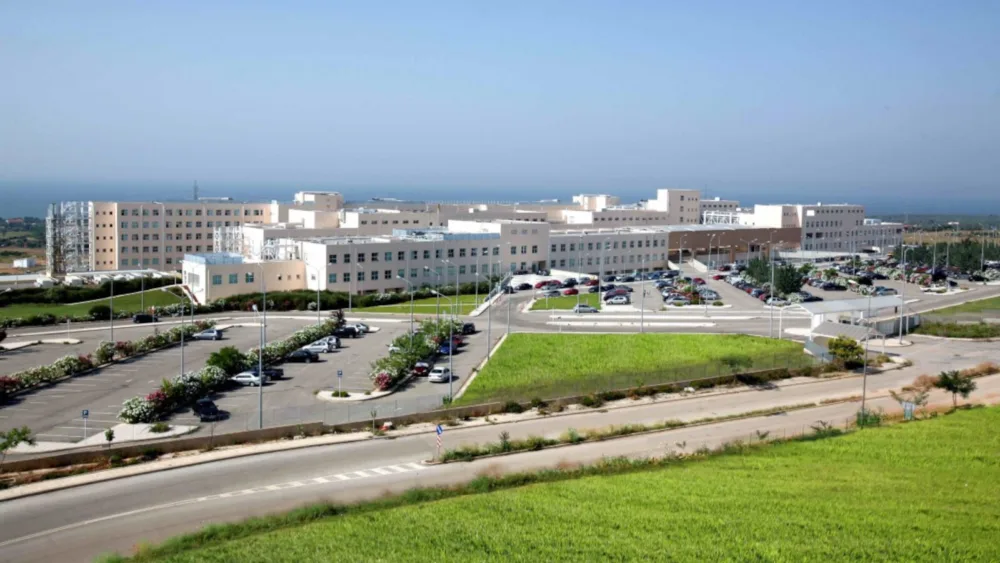 Η ΑΒ Βασιλόπουλος προσέφερε ιατρικό εξοπλισμό στο Πανεπιστημιακό Γενικό Νοσοκομείο Αλεξανδρούπολης