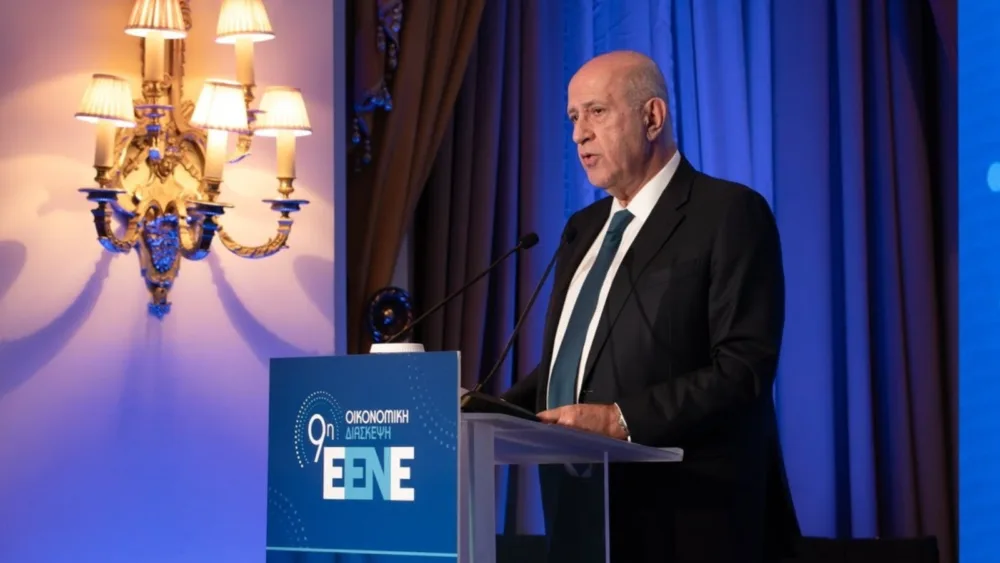 Θεοδωρόπουλος (ΣΕΒ) για συμφωνία ΣΣΕ: Τι είπε για ελλείψεις εργαζομένων, νέο πλαίσιο, αμοιβές και επιχειρήσεις