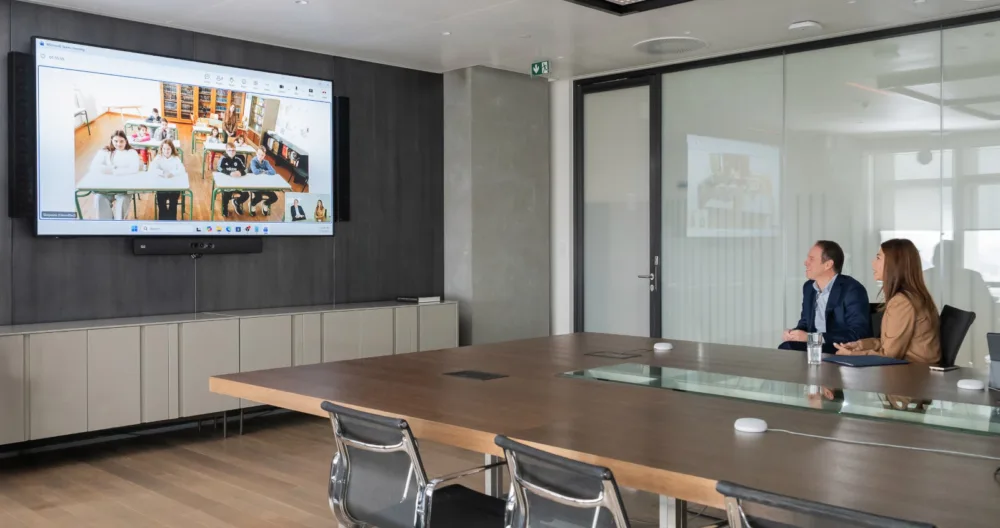 Η COSMOTE TELEKOM παρέχει σε όλα τα δυσπρόσιτα σχολεία της χώρας δωρεάν γρήγορο ίντερνετ