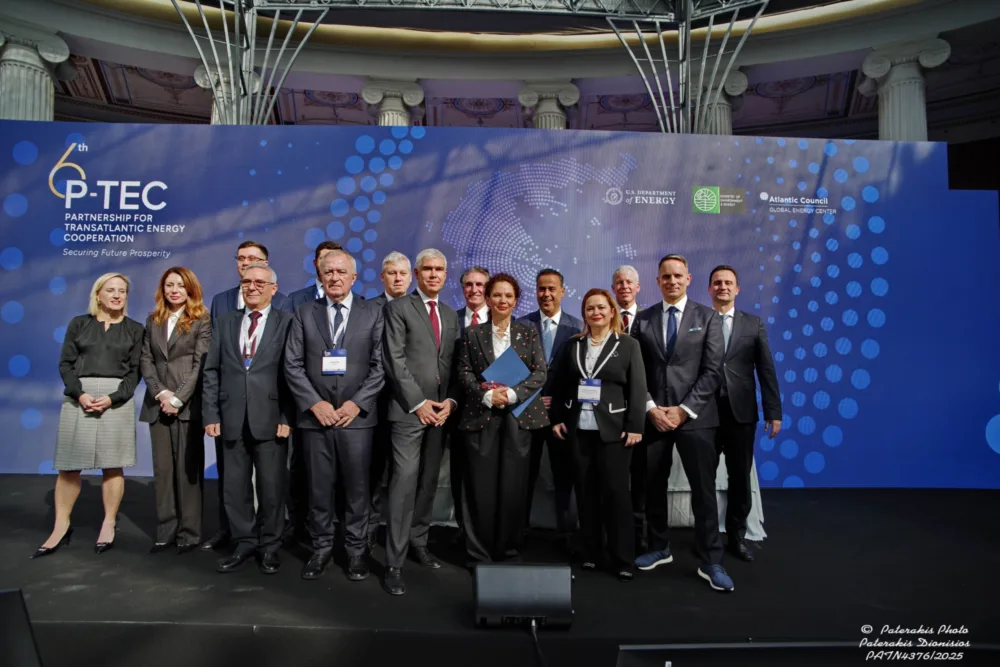 Ποιοι διαχειριστές συστημάτων μεταφοράς φυσικού αερίου ζητούν ρυθμιστική έγκριση για τα προϊόντα δυναμικότητας Route 2 και Route 3