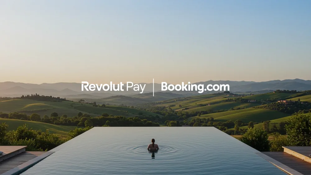 Τι φέρνει η στρατηγική συνεργασία Revolut - Booking.com