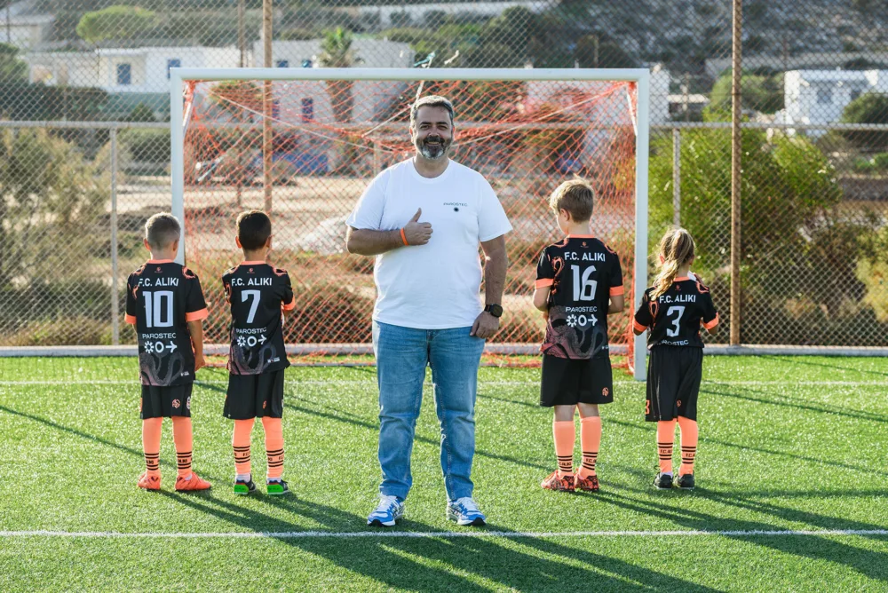 Η PAROSTEC στηρίζει την παιδική ομάδα του ΑΣ Αλυκής Πάρου