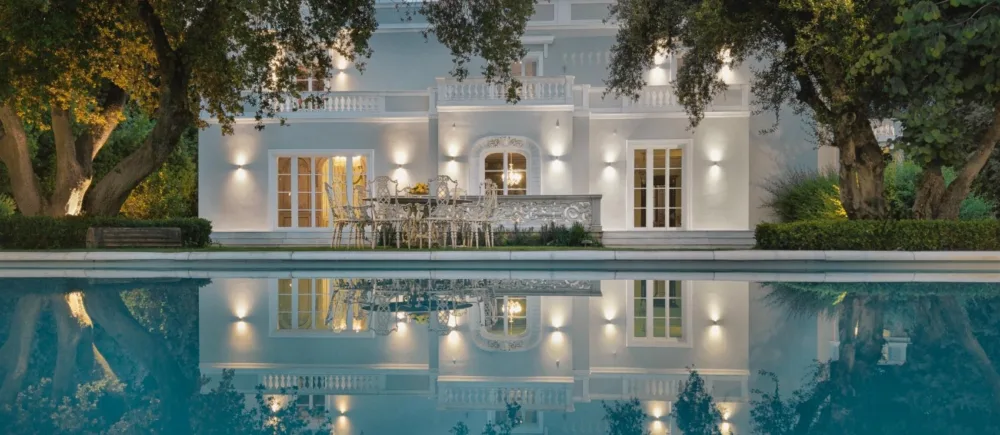 Πολυτελείς Κατοικίες: Αθηναϊκή Ριβιέρα αλά Ντουμπάι - Πώς έχει διαμορφωθεί η ελληνική αγορά