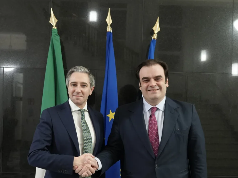 Συνάντηση Πιερρακάκη με τον αντιπρόεδρο της Κυβέρνησης και υπουργό Οικονομικών της Ιρλανδίας - Κοινή δέσμευση για στενή συνεργασία σε ευρωπαϊκές προτεραιότητες
