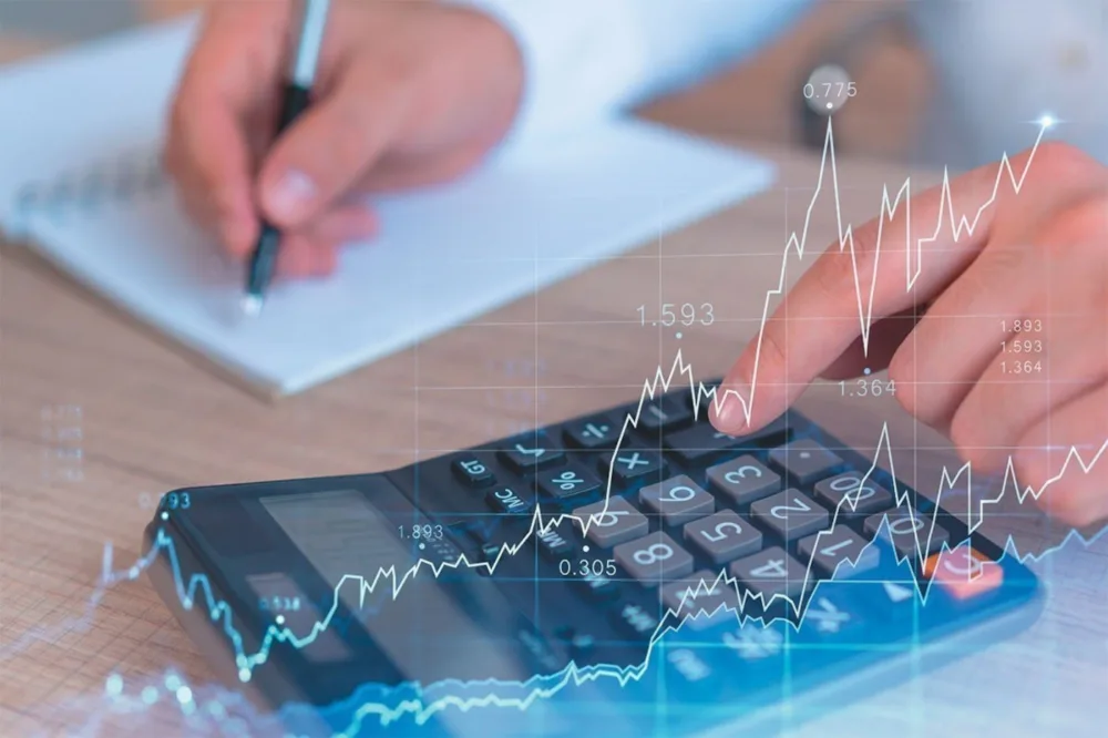 Νέα φορολογικά κίνητρα και μειώσεις στον ΦΠΑ για 3 κλάδους της ελληνικής οικονομίας μέσα στο 2026