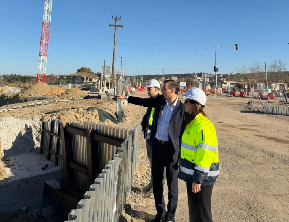 Θεμιστοκλέους από το υπό ανέγερση Παιδιατρικό Νοσοκομείο στη Θεσ/νίκη: «Οικοδομούμε ένα ΕΣΥ σύγχρονο, ισότιμο και λειτουργικό»