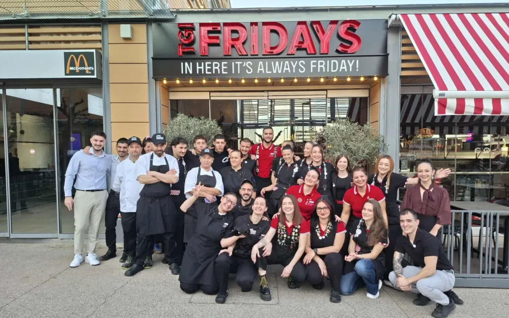 Το νέο κατάστημα TGI FRIDAYS™ στο Smart Park στα Σπάτα ανοίγει τις πόρτες του για τους πελάτες
