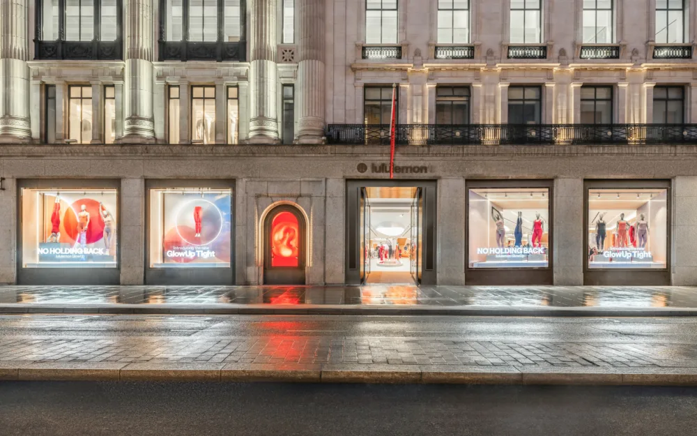 Η lululemon επεκτείνεται το 2026 με το άνοιγμα καταστημάτων σε έξι νέες αγορές - Θα εγκαινιάσει την παρουσία της και στην Ελλάδα