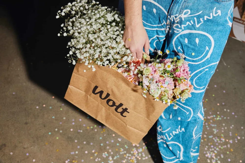 Έρευνα Wolt για το πώς αλλάζει το τοπίο της προσφοράς δώρων στην Ελλάδα - Το 75% βρίσκει την επιλογή δώρου αγχωτική διαδικασία